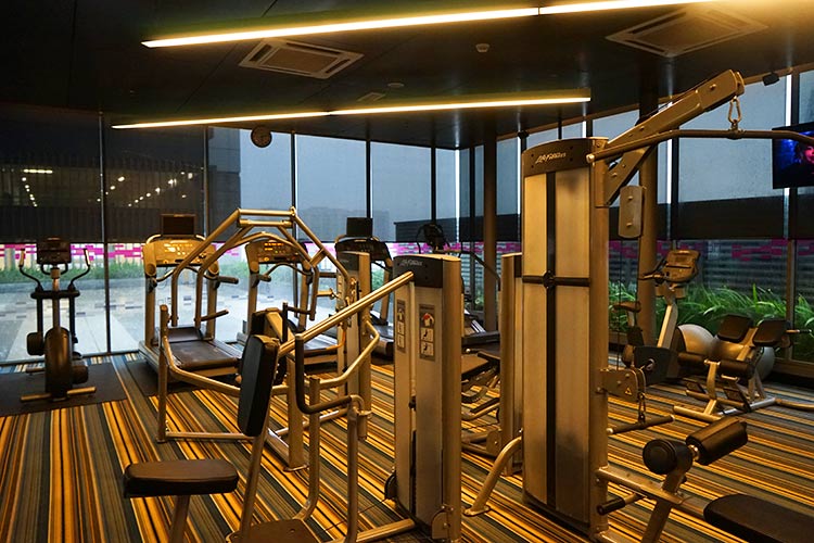 フィットネスルーム