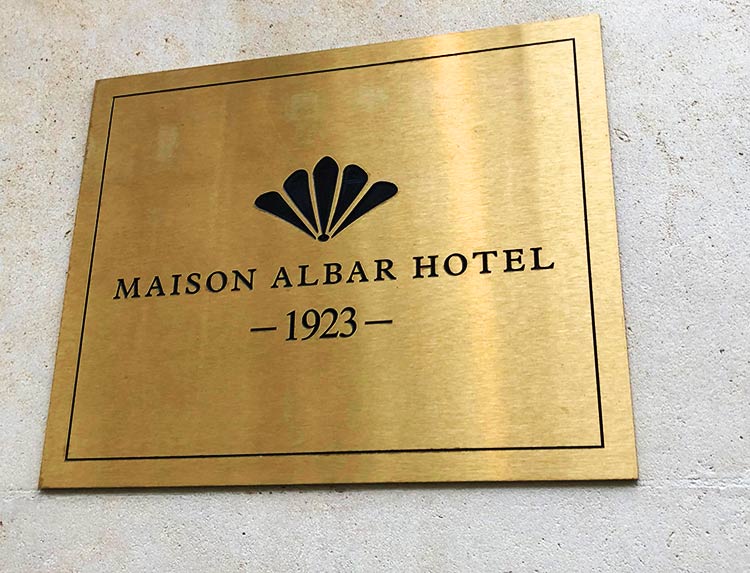 メゾンアルバール