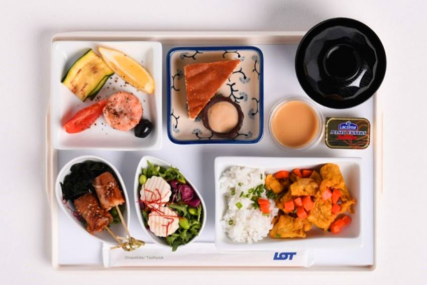 プレミアムエコノミー機内食