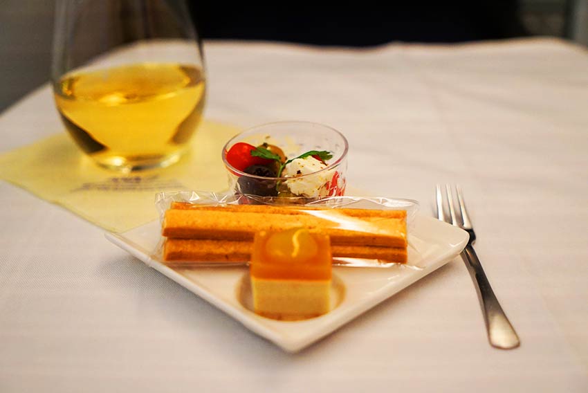 アミューズ アミューズ