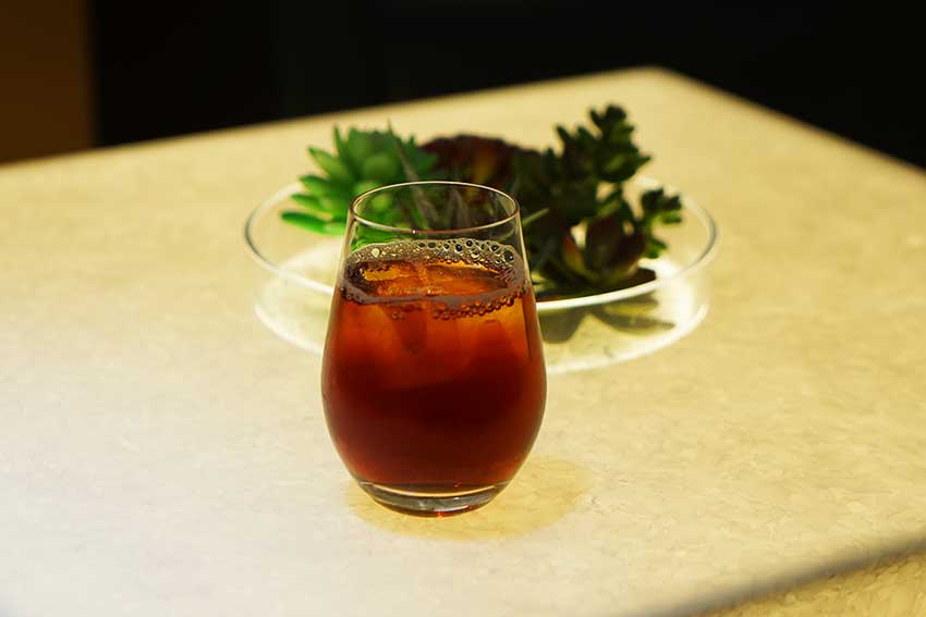 アライバルラウンジで喫茶