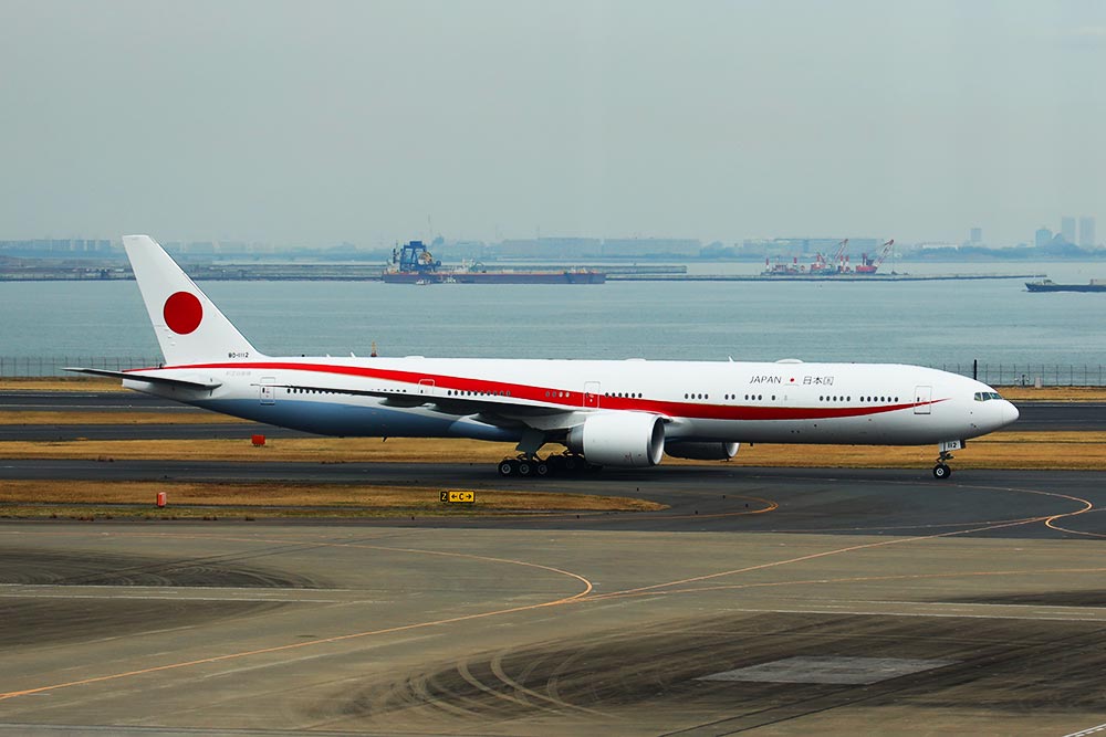 新政府専用機