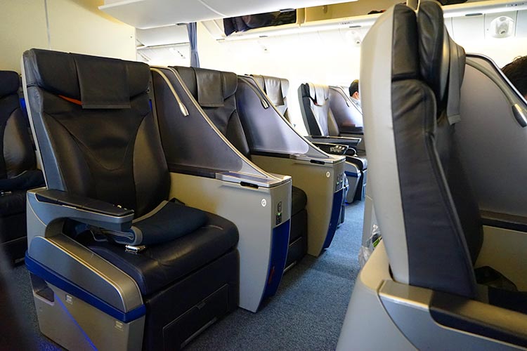 Anaプレミアムクラス 新シート スペックから利用価値と2020年代の国内線を読み解く 弾丸トラベルは怖くない