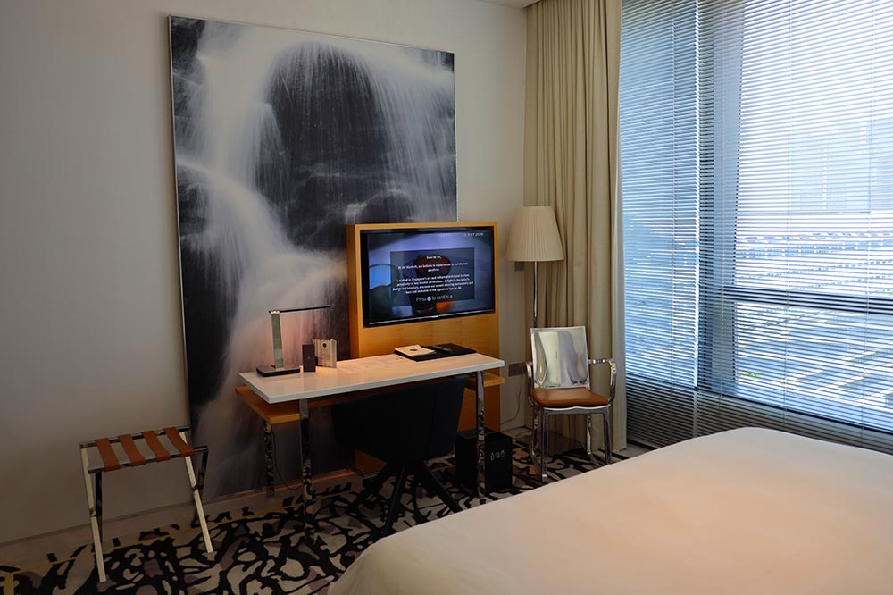 JW MARRIOTT HOTEL SINGAPORE SOUTH BEACH　室内テレビ