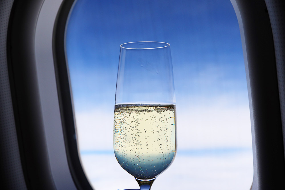 エバー航空ビジネスクラス　シャンパン
