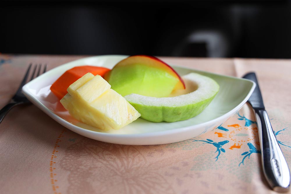 エバー航空ビジネスクラス　機内食　フルーツ