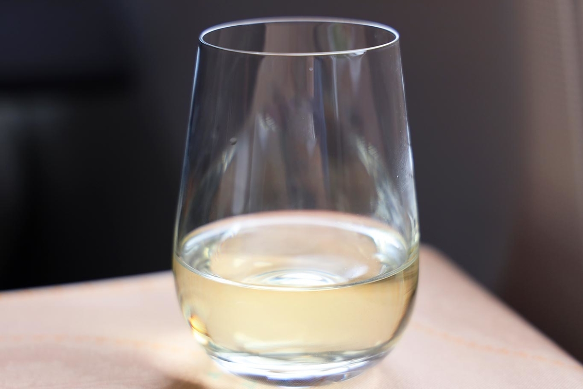 エバー航空ビジネスクラス　機内食　ワイン