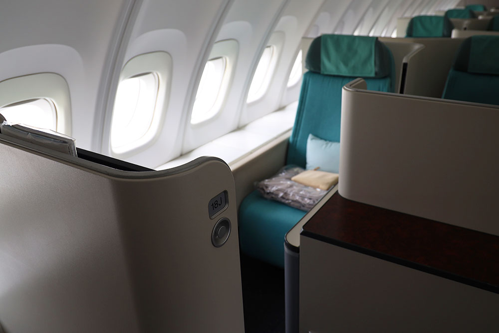 大韓航空 ボーイング747-8 18J席 大韓航空 ボーイング747-8 18J席