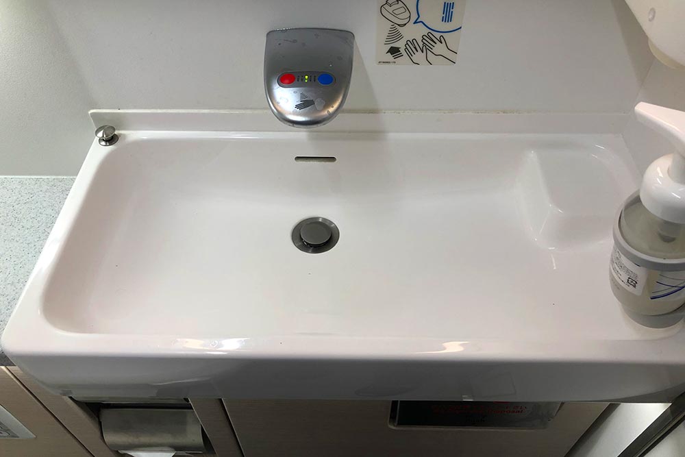 ANA ビジネスクラス新トイレ