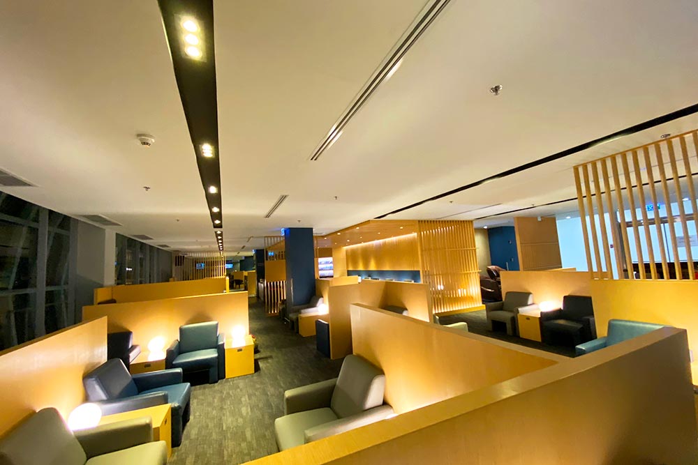 ラウンジ全景 ラウンジ全景