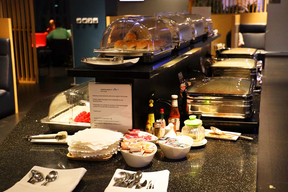 メインフードコーナー メインフードコーナー