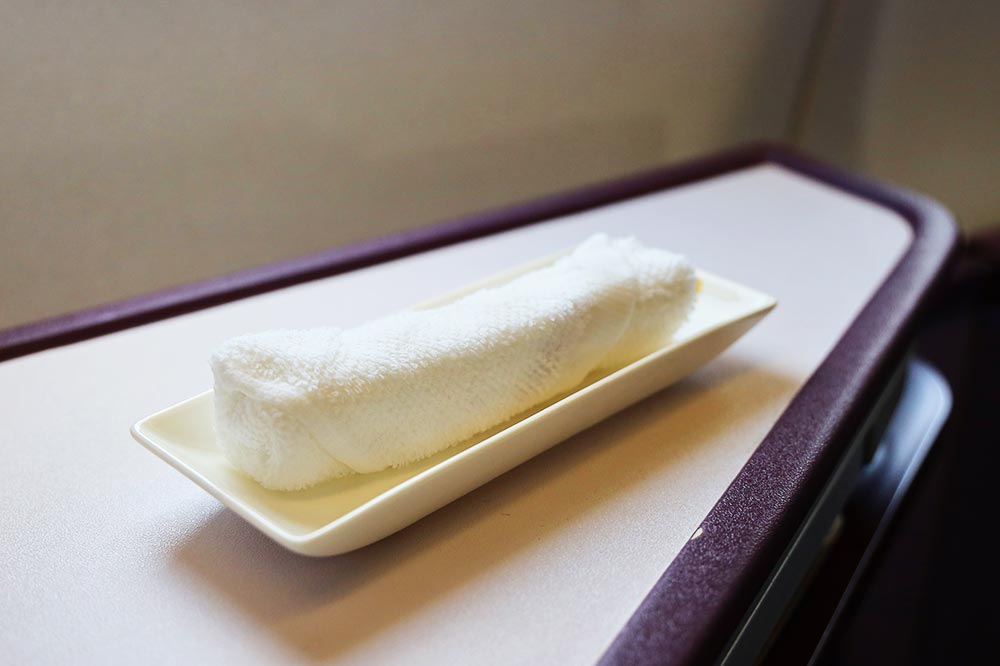 サイドテーブル