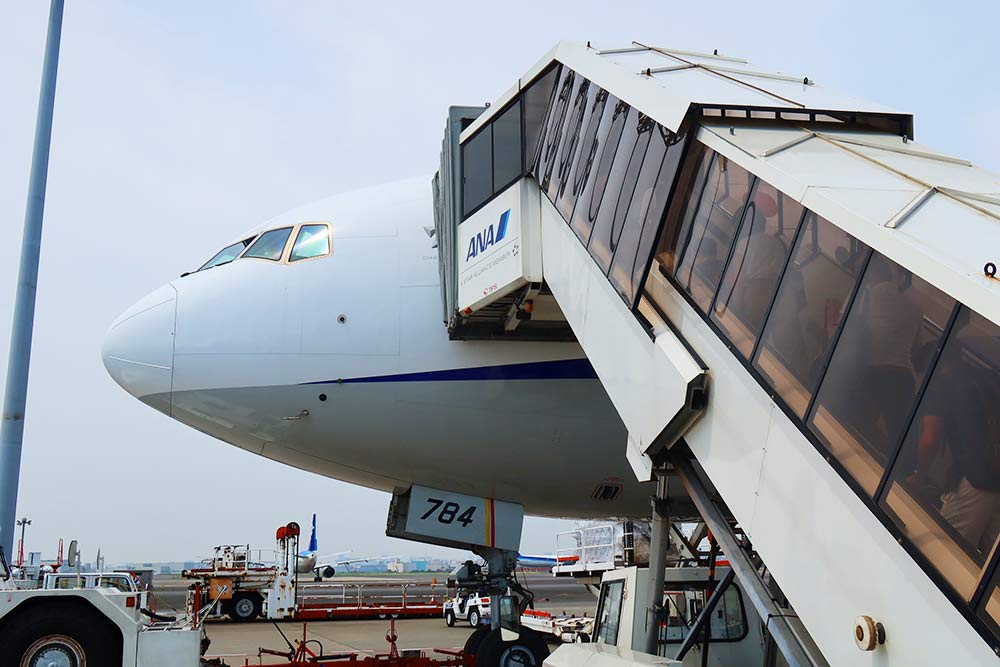 ANAプレミアムクラス搭乗記 991便 B777-300ERファーストクラスだ