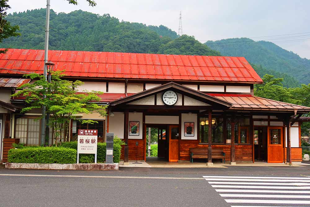 f:id:dantra:20200817070118j:plain