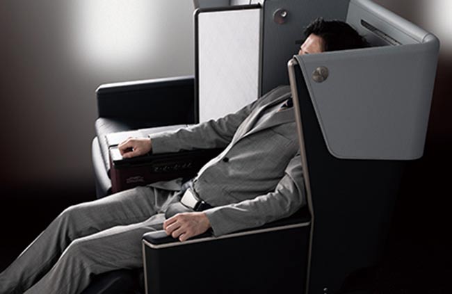 JALとANAの国際線機材の国内線投入競争。最終兵器はA380か? - 弾丸