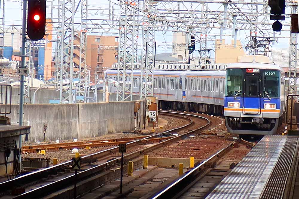 f:id:dantra:20211224004014j:plain