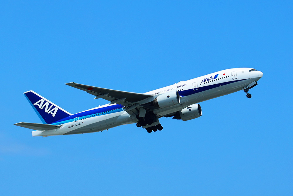 ANA B777-200ER