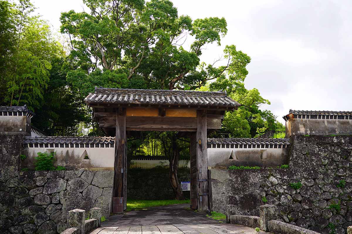 石田城門