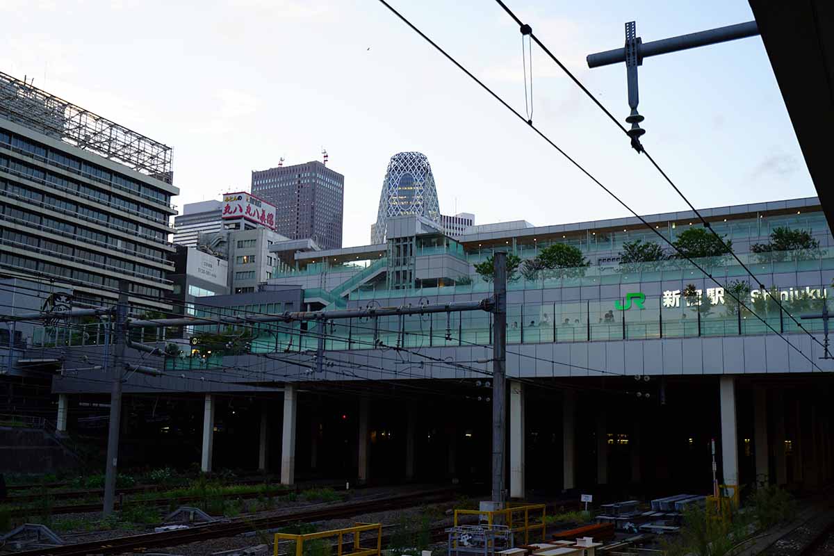 新宿駅南口