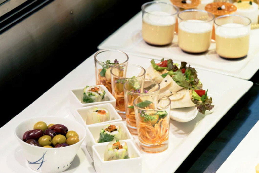 ANA スイートラウンジ　グルメ