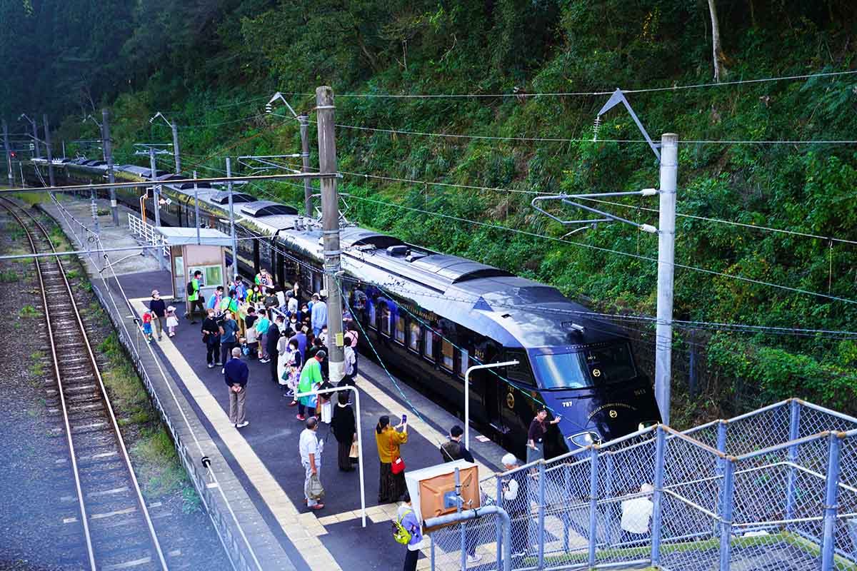 重岡駅と36ぷらす3