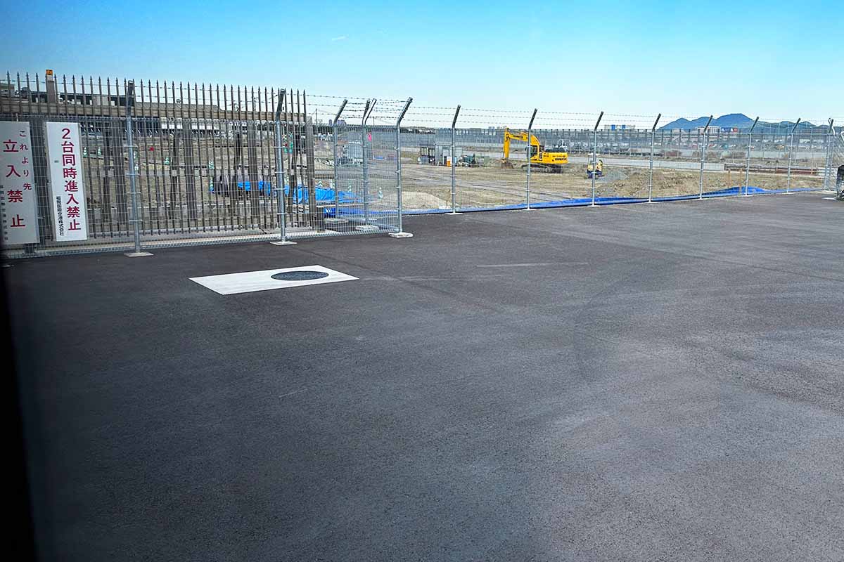 福岡空港滑走路付近