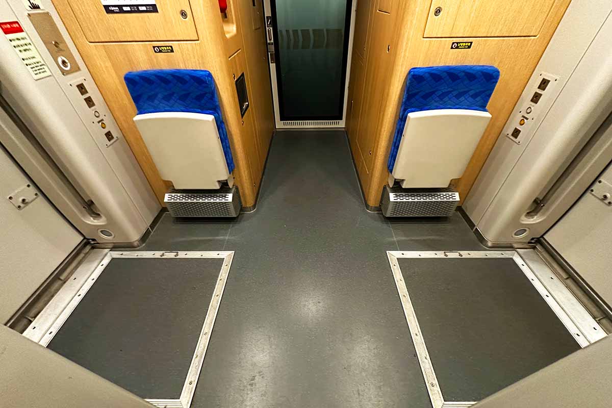KTX-eum デッキk