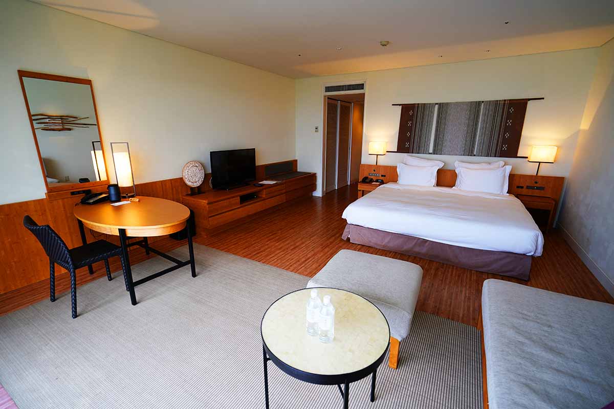 ANAインターコンチネンタル石垣リゾート プレミアムコーラルルーム全景2