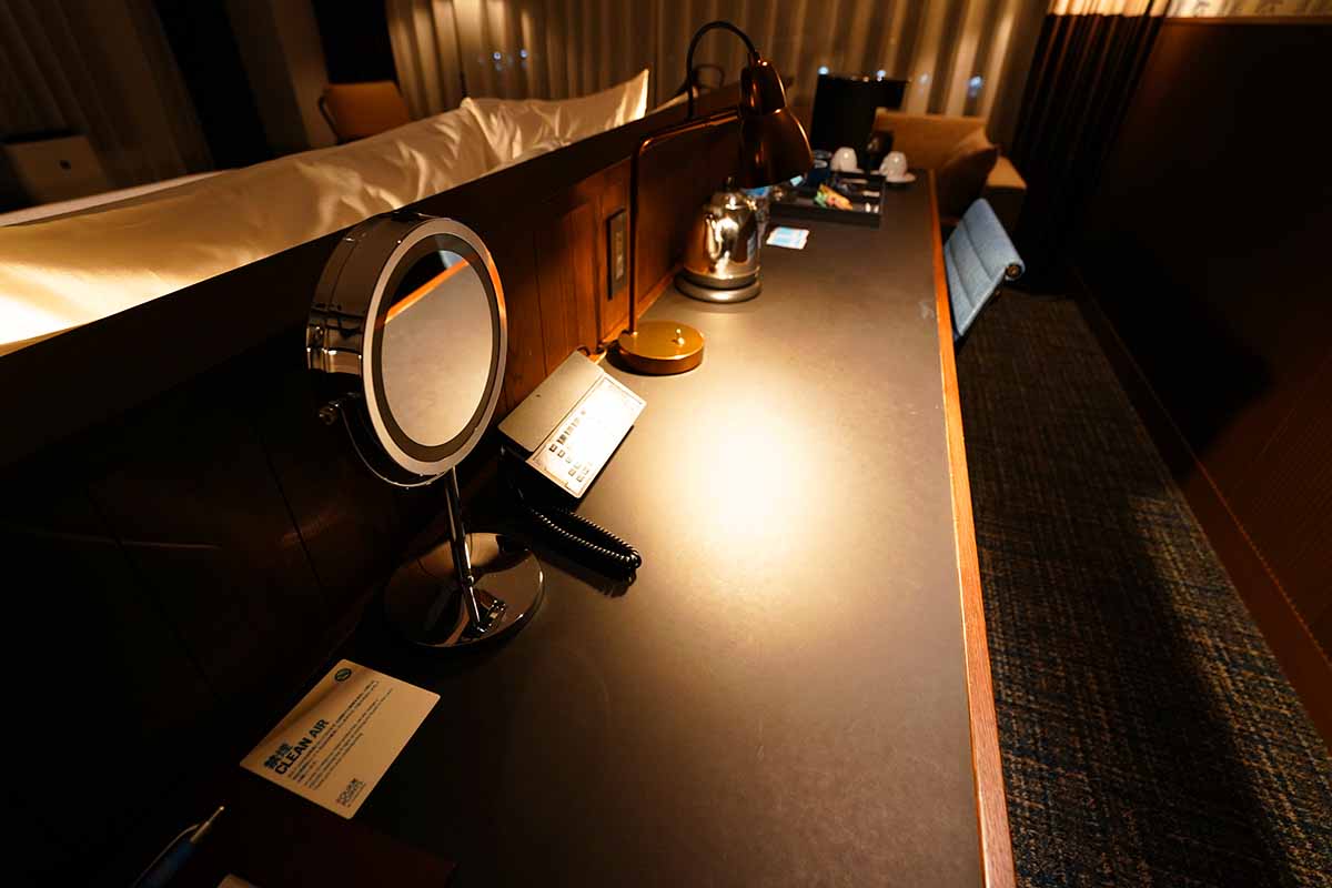 フォーポイントバイシェラトン名古屋　ジュニアスイート　デスク