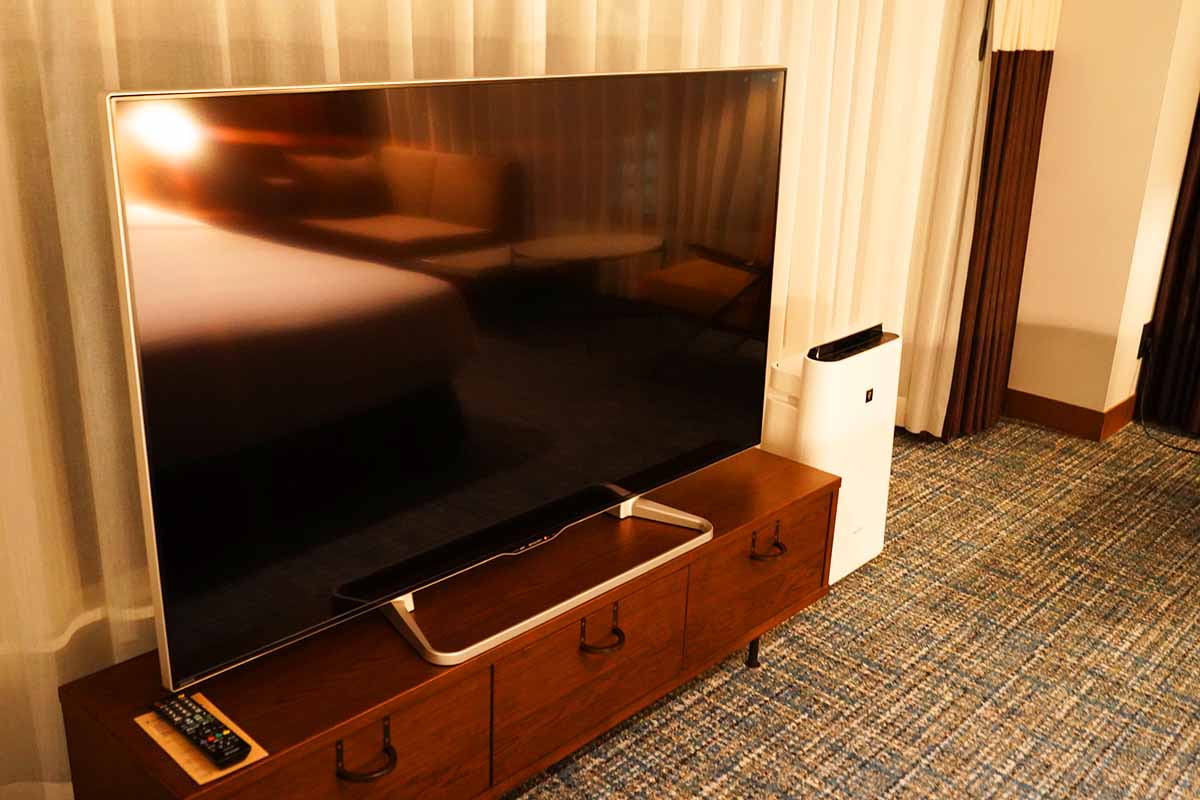 フォーポイントバイシェラトン名古屋　ジュニアスイート　テレビ