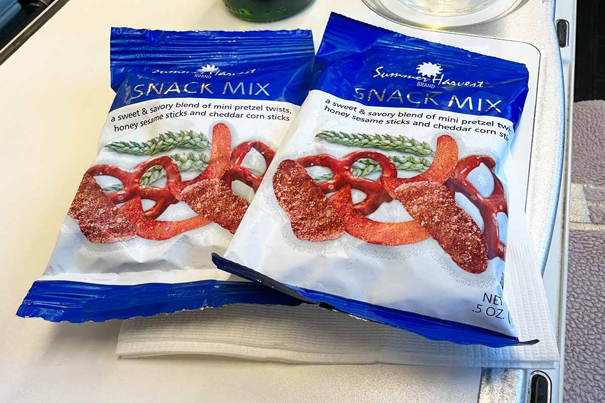 大韓航空A330-300 ビジネスクラス　おつまみ