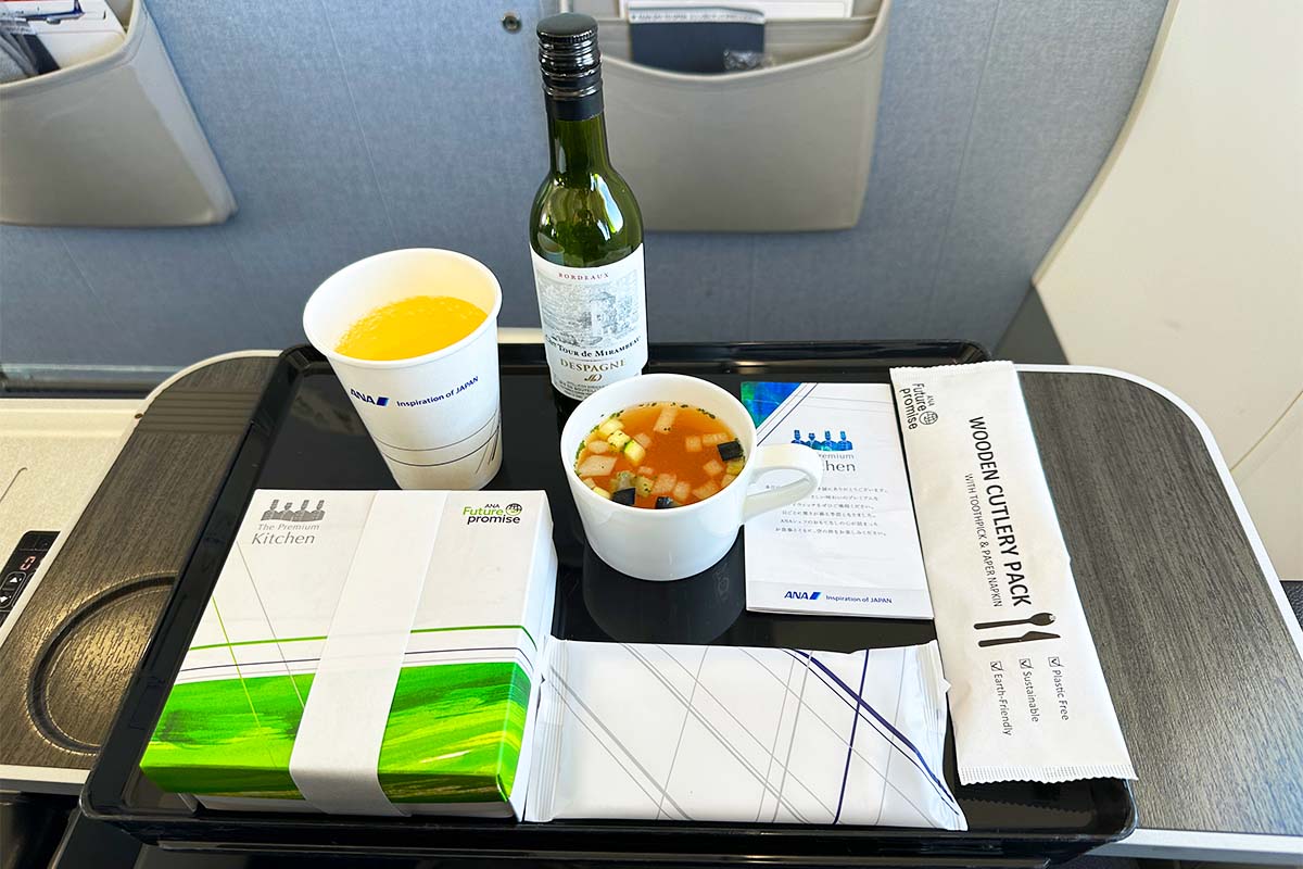 プレミアムクラス　機内食　短距離バージョン