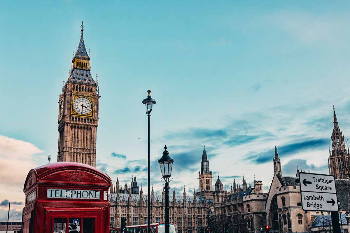 ロンドン