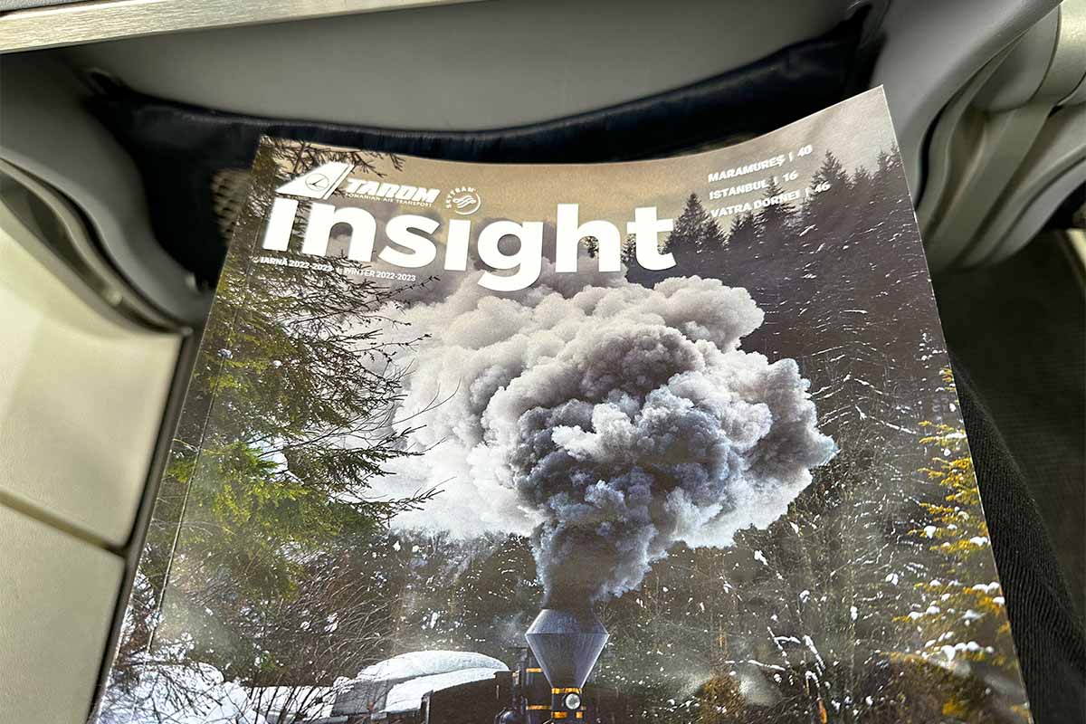 TAROM機内誌