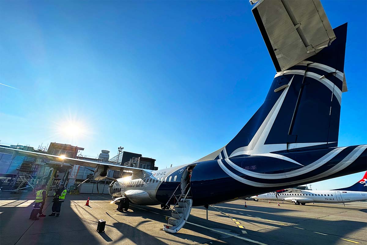 後ろから降機