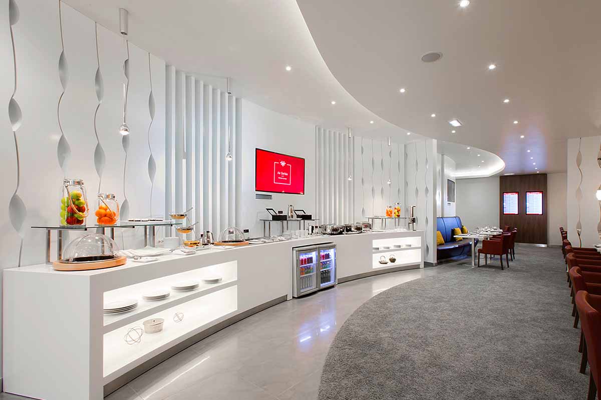 エアセルビア　プレミアムラウンジ　全景