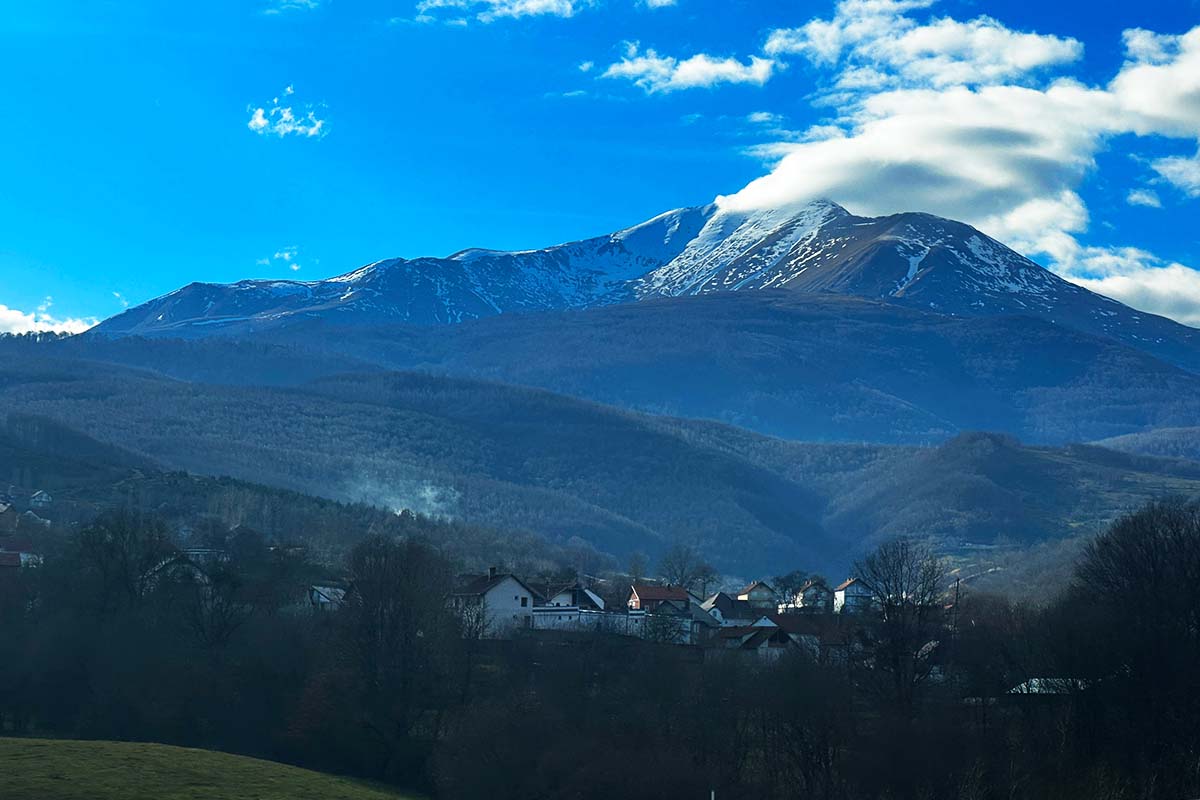 コソボの山の景色