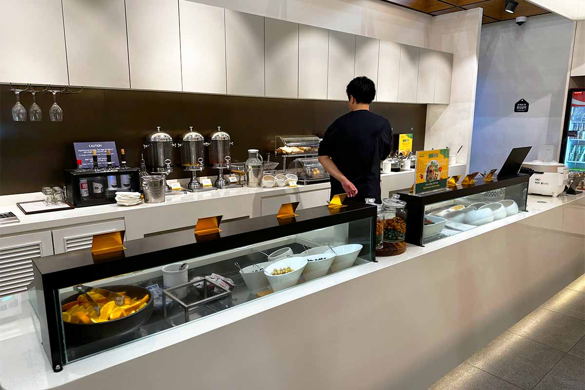 スカイハブラウンジ　フードコーナー