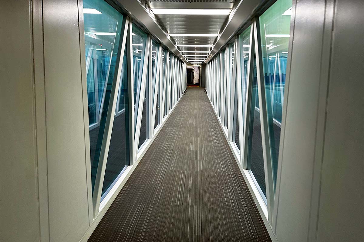 ソウル金浦空港　搭乗橋