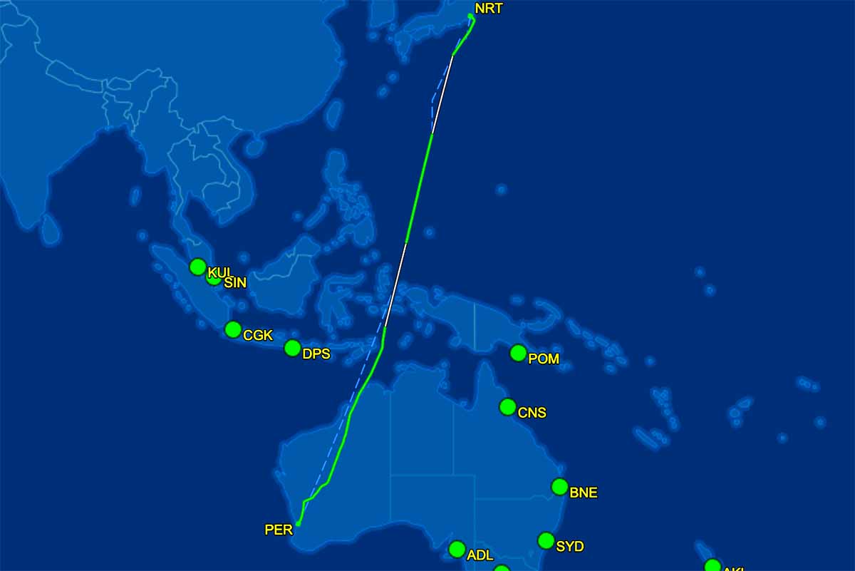 ANA811便飛行ルート