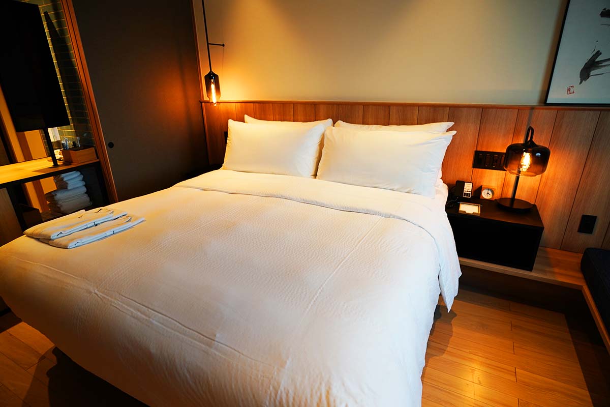 fairfield nikko bed