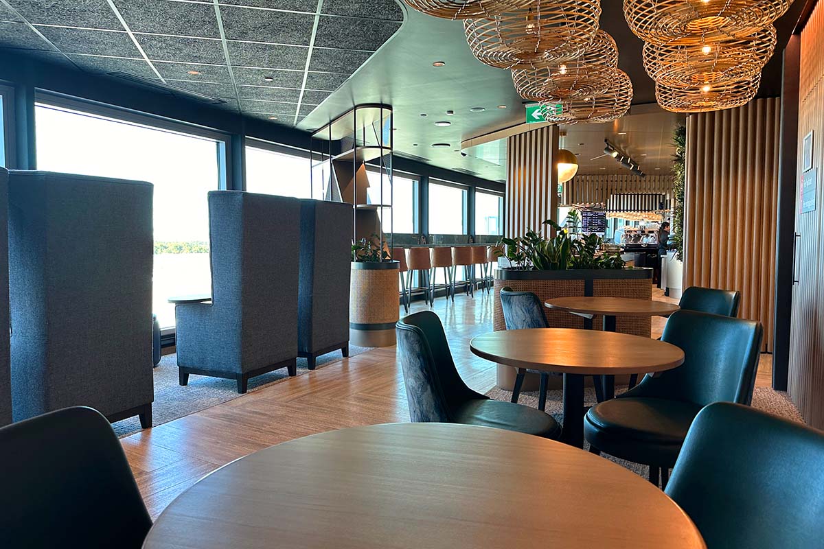 Aspire lounge perth inside