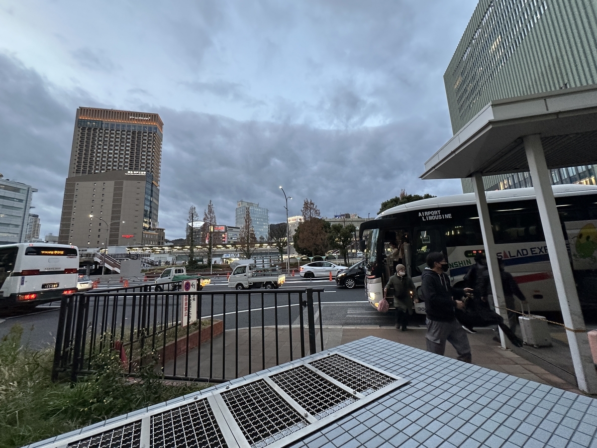 神戸　三宮駅