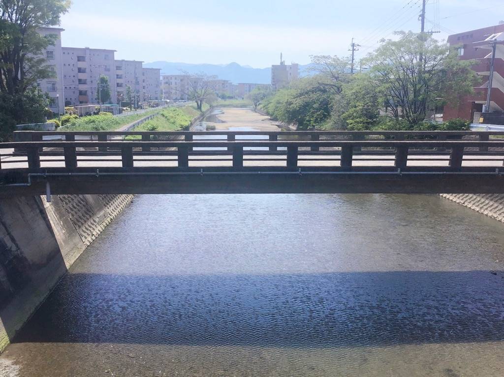金屑川から南向きの写真