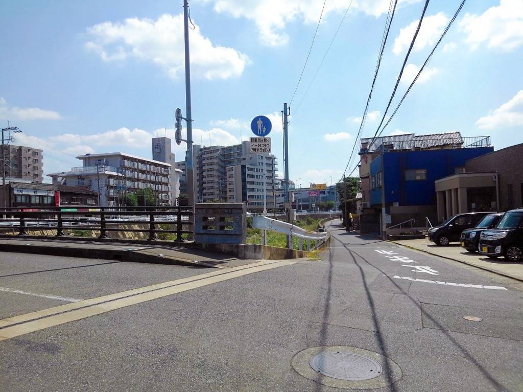 田島橋とイオン笹丘