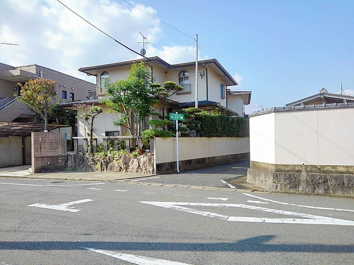 f:id:darakekaasan:20211213220116j:plain
