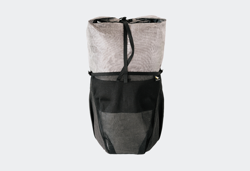 Nashville Pack Parbat — ALUULA Graflyte採用のロールトップバックパック