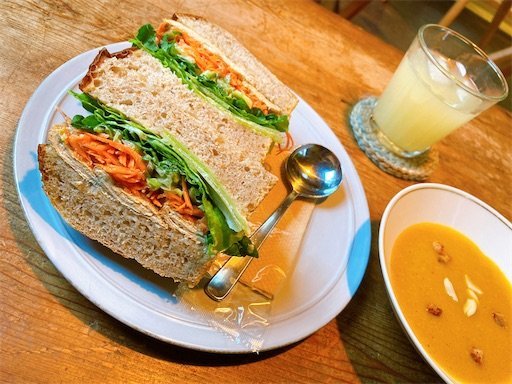サンドイッチ 鎌倉のヴィーガンカフェ「Kamakura 24 sekki」のサンドイッチが美味し