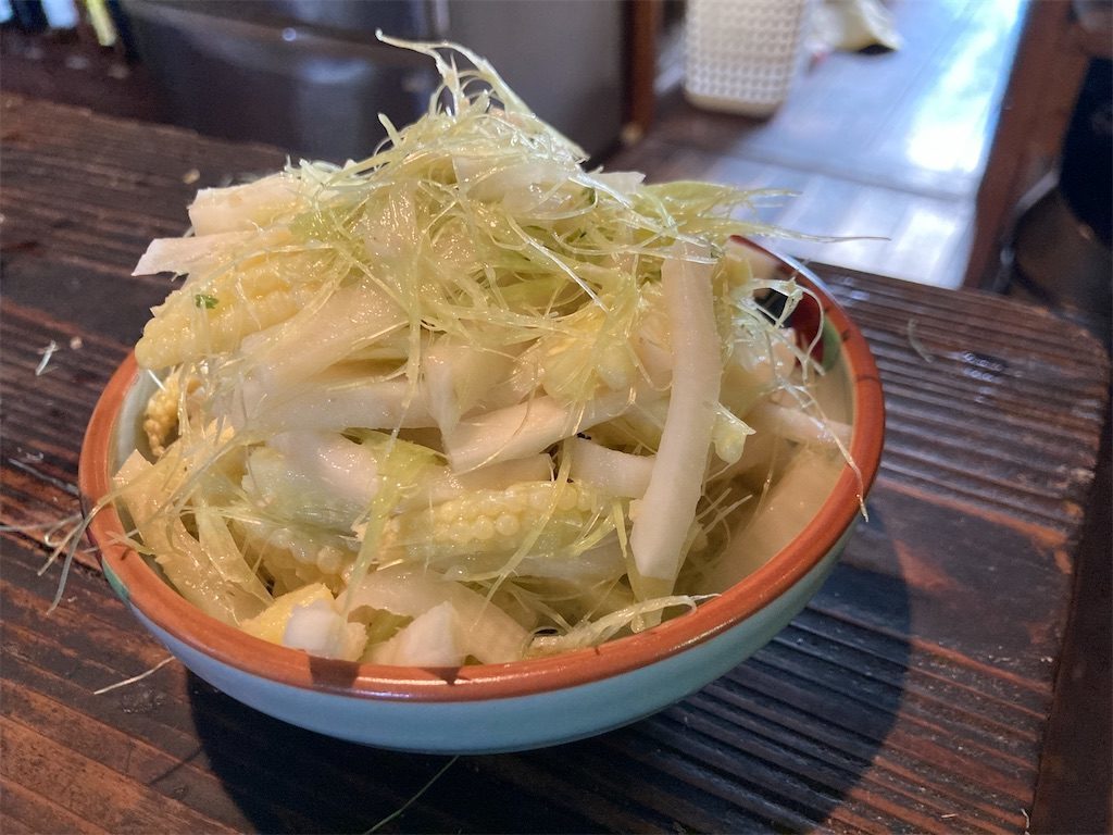 大根の漬物と和えたとうもろこしのひげ