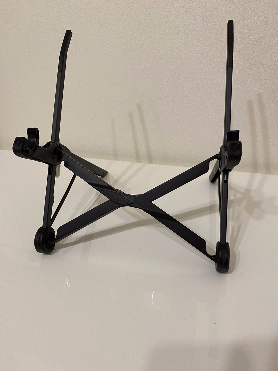 Roost Laptop Stand を購入してみた - decochのブログ